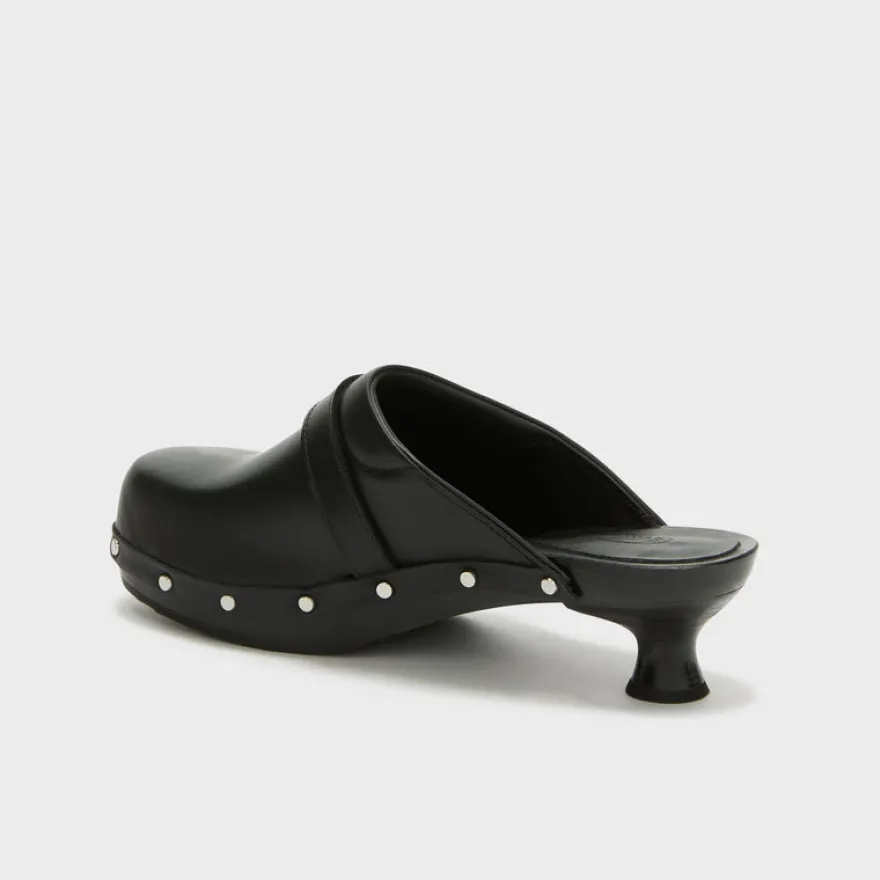 pescura claire clog